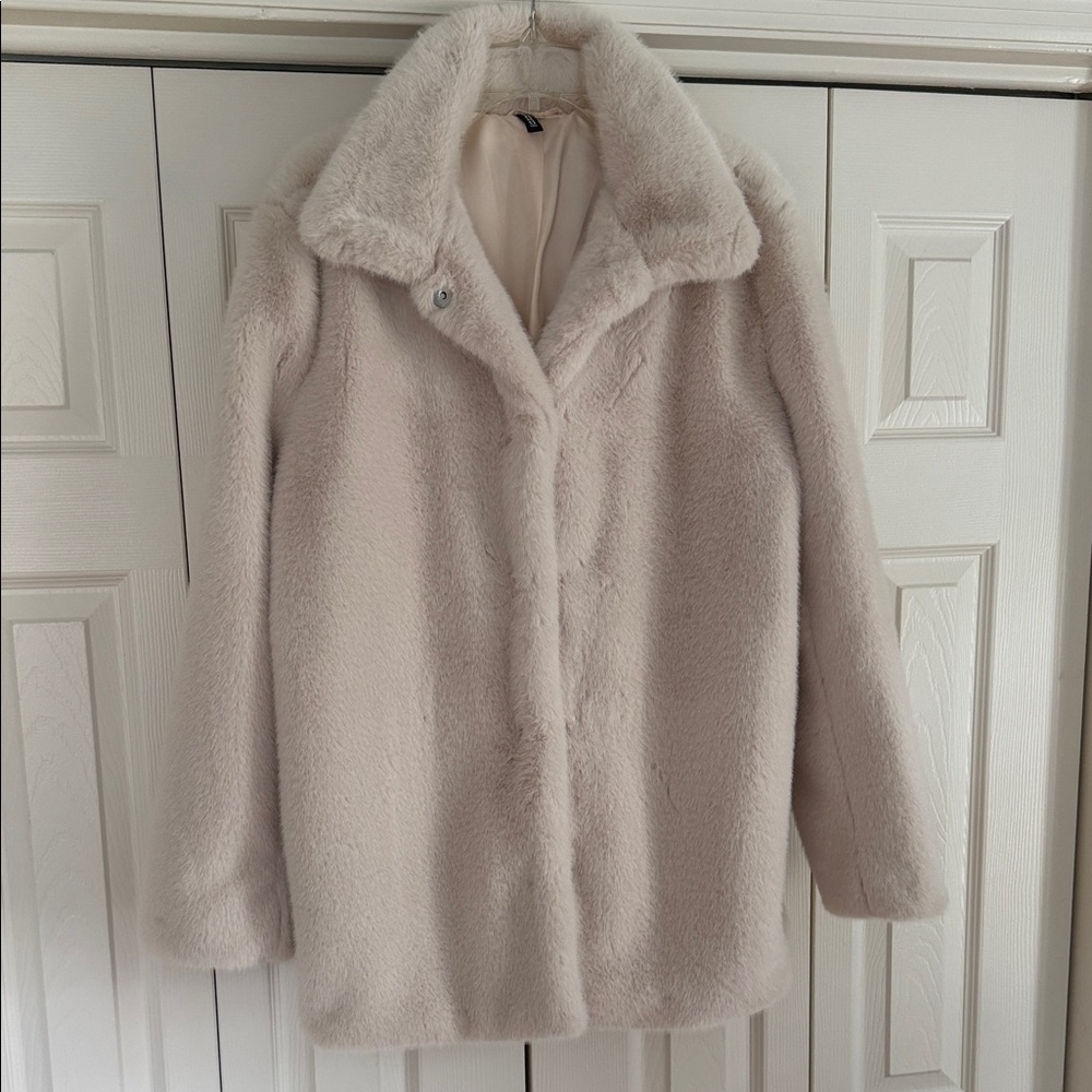 H&M Plush Teddy Coat in Light Beige